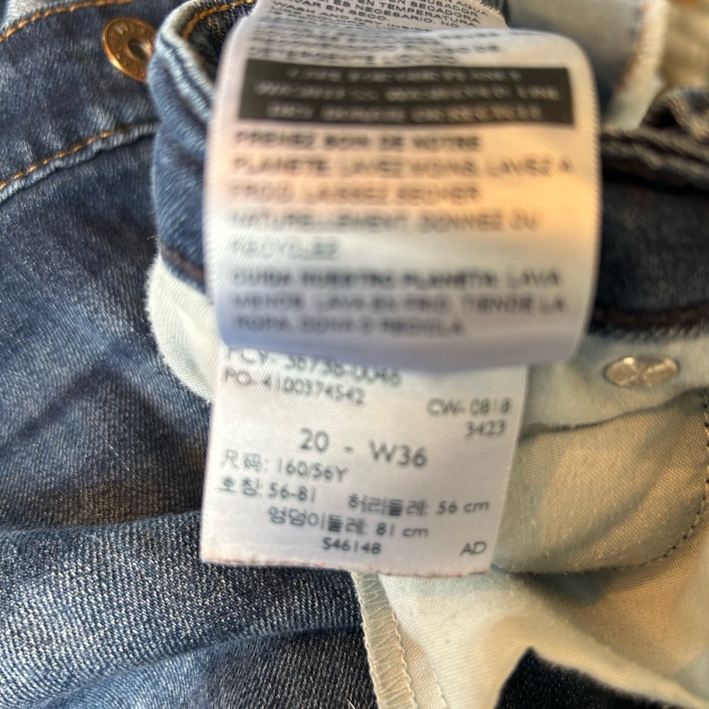 Levi’s Signature Modern slim cuffed Women's Blue Jeans, great fit super soft 20 - Picture 4 of 5